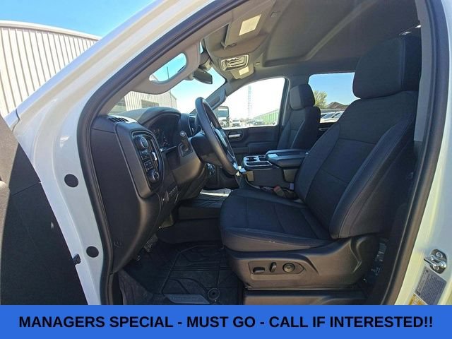 Used 2025 Chevrolet Silverado 2500 Custom w/ Custom Value Package AWD/4WD image 5
