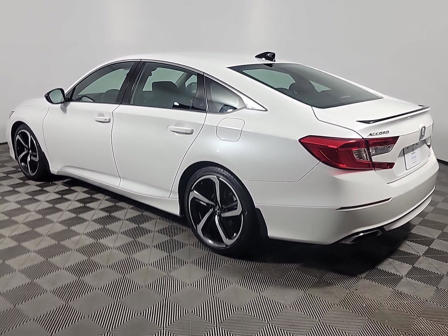 Used 2022 Honda Accord Sport Special Edition image 9