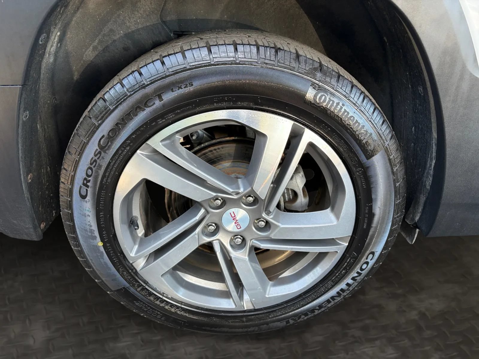 Used 2020 GMC Terrain SLT w/ Preferred Package AWD/4WD image 40