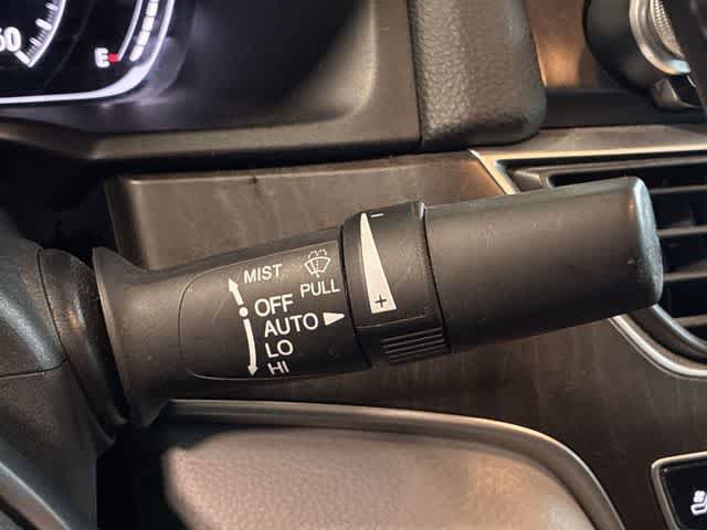 Used 2018 Honda Accord Touring image 28