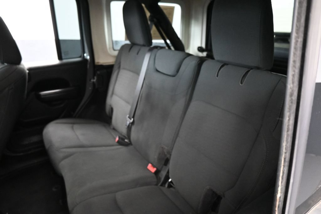 Used 2021 Jeep Wrangler Unlimited Sport AWD/4WD image 34