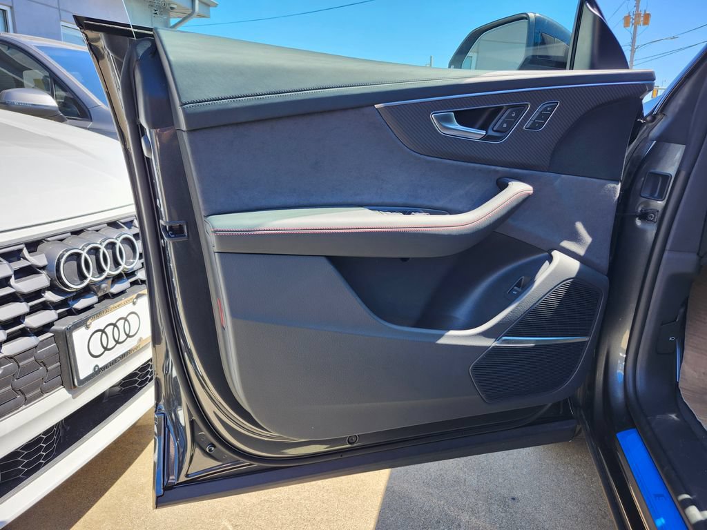 New 2026 Audi SQ8 Prestige AWD/4WD image 13