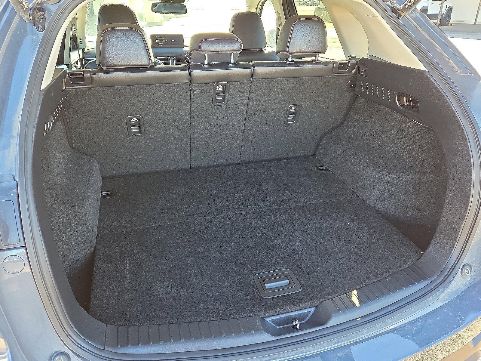 Used 2022 MAZDA CX-5 Carbon Edition image 8