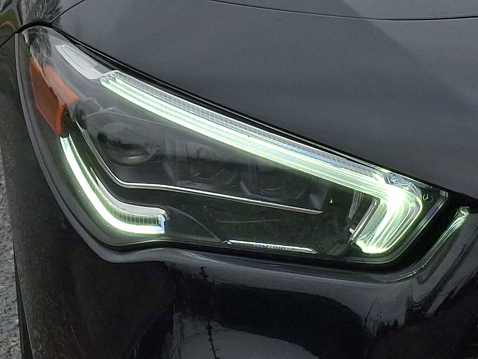 Used 2022 Mercedes-Benz CLA 250 4MATIC w/ Premium Package Lite image 8