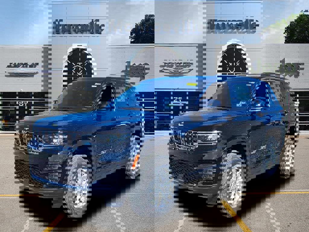 New 2025 Jeep Grand Cherokee Laredo X w/ Luxury Tech Group I image 1