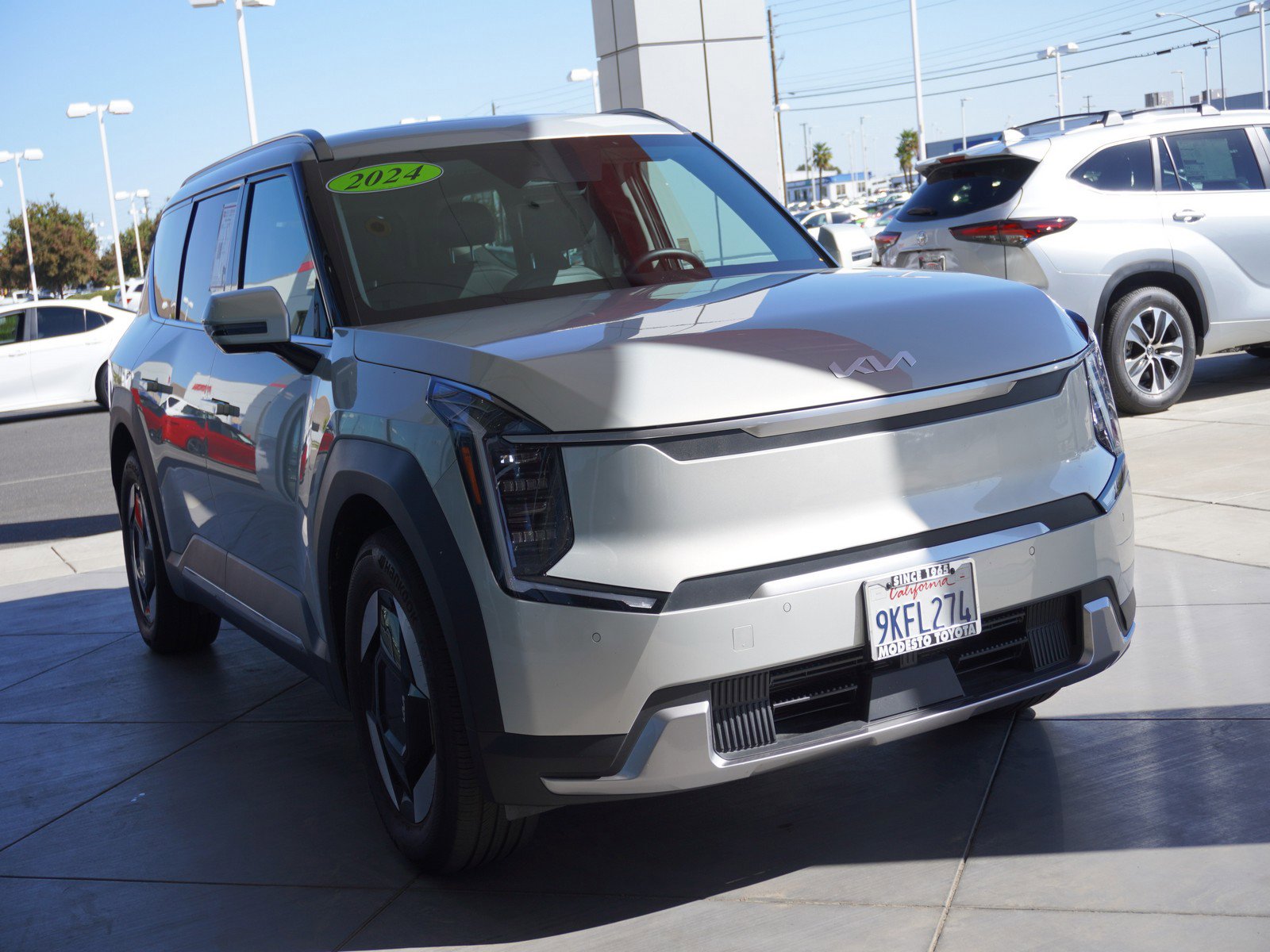 Used 2024 Kia EV9 Wind