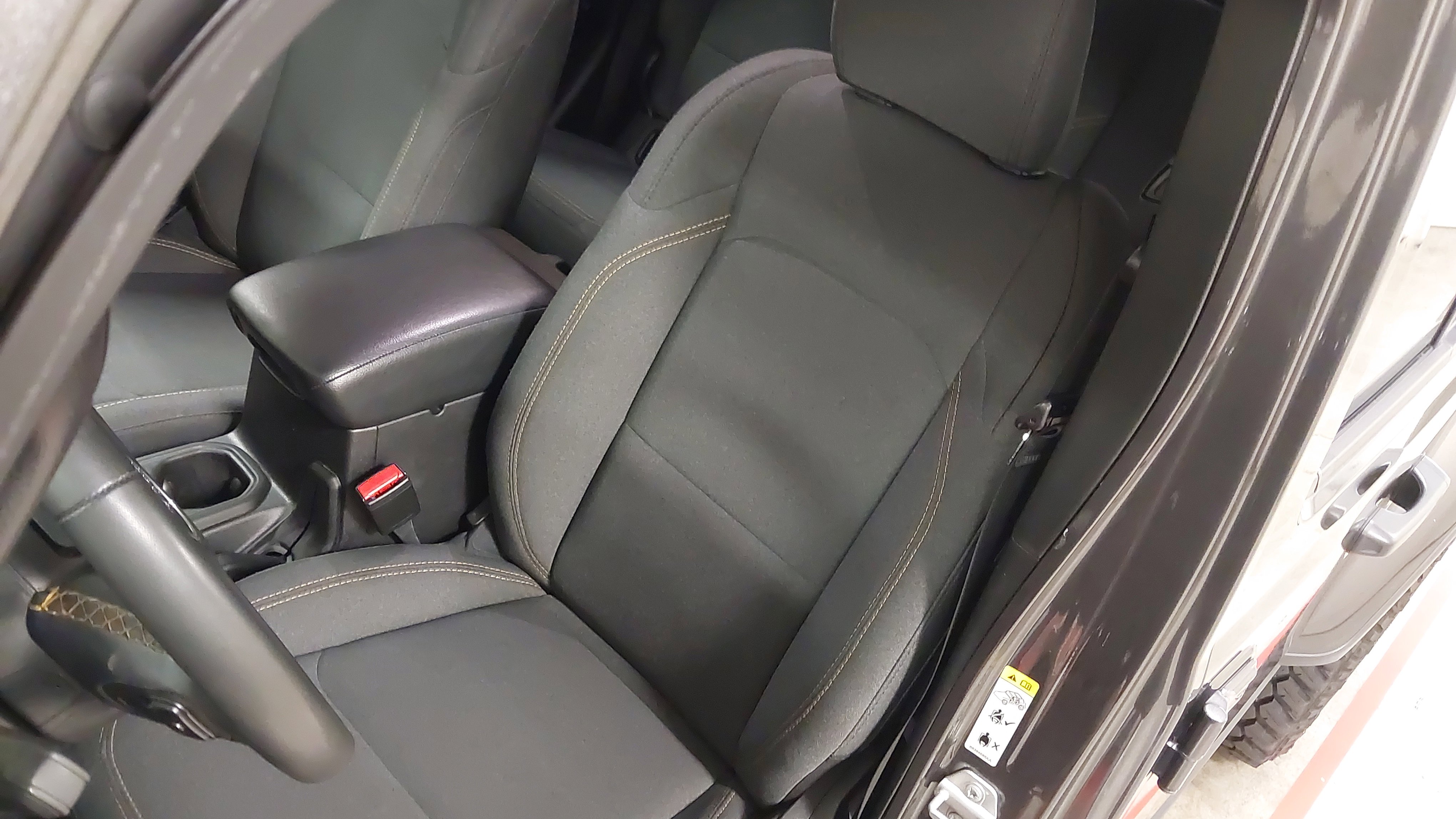 Used 2024 Jeep Gladiator Willys image 22