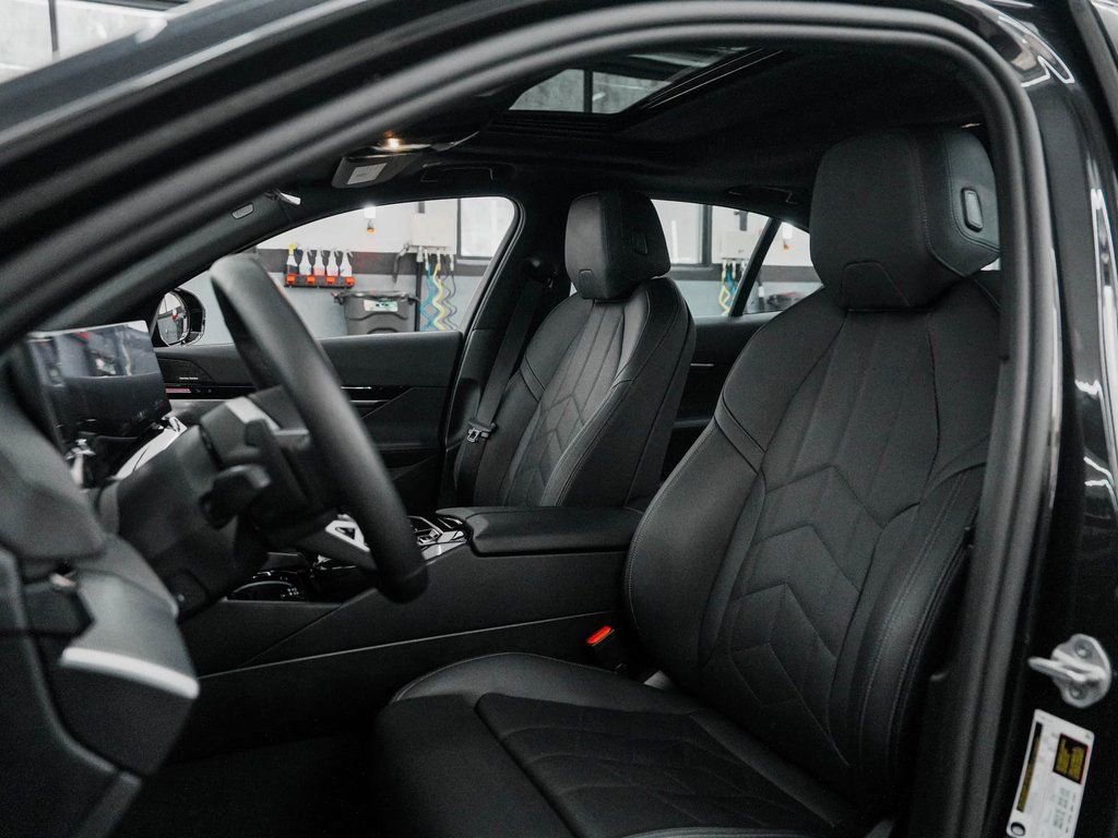 Used 2026 BMW 530i xDrive image 28