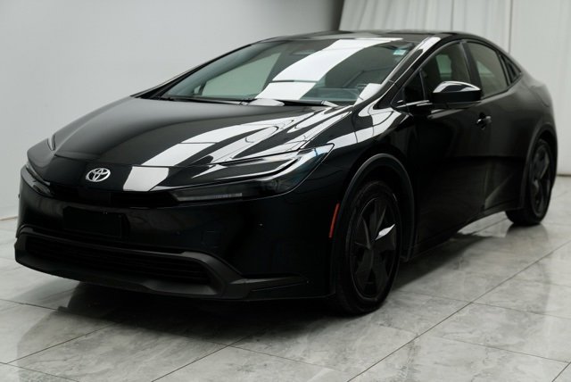 Used 2024 Toyota Prius LE image 6