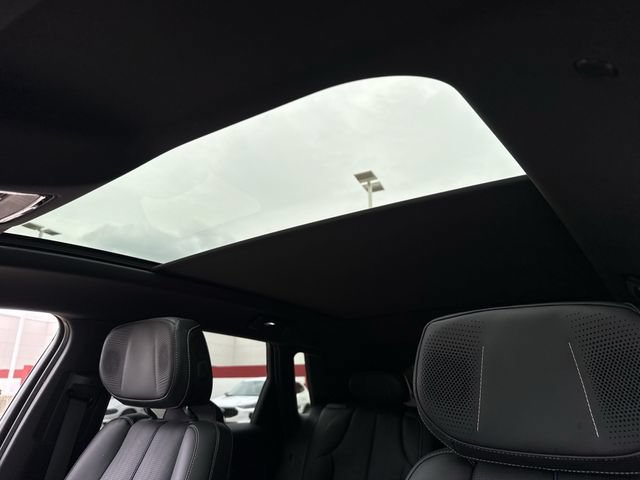 Used 2024 Cadillac Lyriq Luxury w/ LPO, Floor Liner Package AWD/4WD image 24
