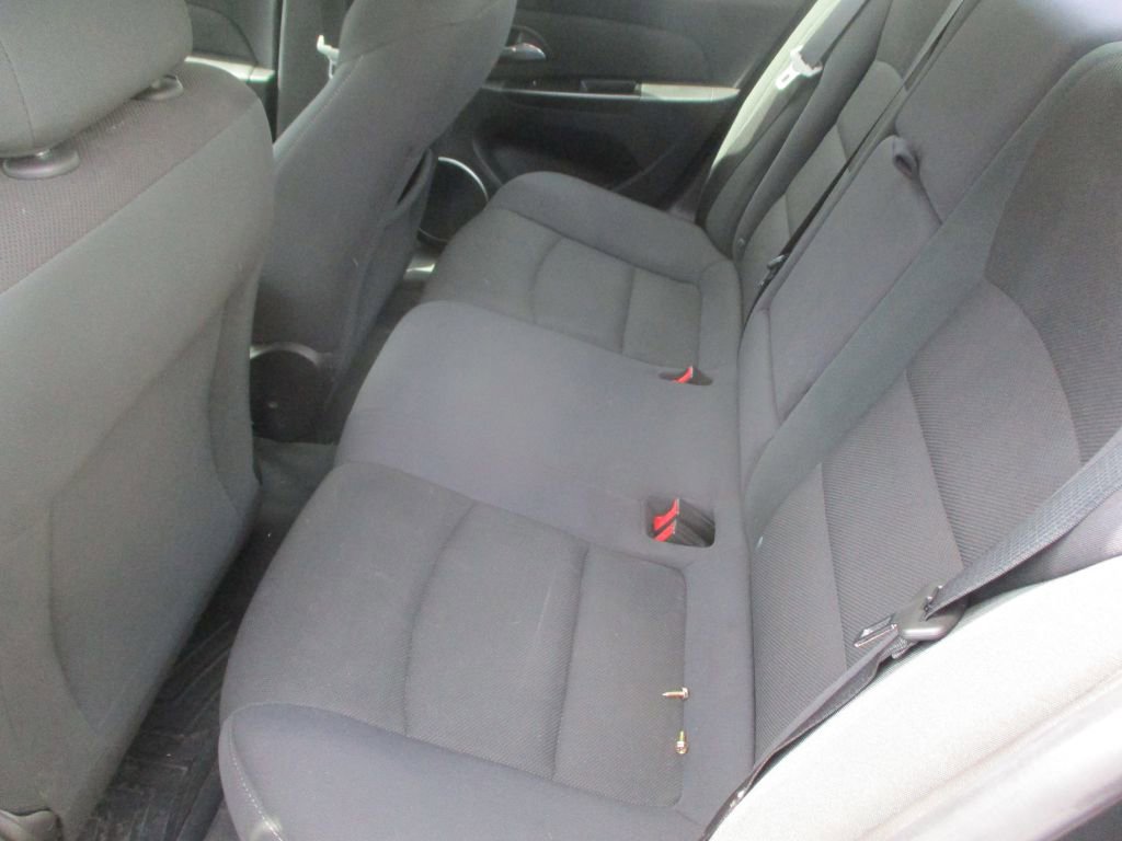 Used 2012 Chevrolet Cruze LT FWD image 6