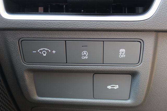 Used 2025 Hyundai Sonata SE FWD image 11