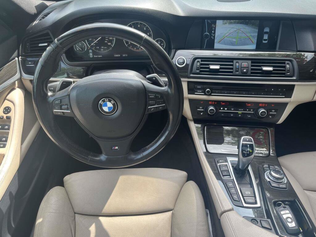 Used 2012 BMW 550i xDrive Sedan AWD/4WD image 2