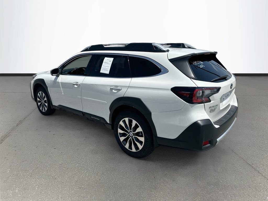 Certified 2025 Subaru Outback Touring w/ Popular Package #2 AWD/4WD image 5
