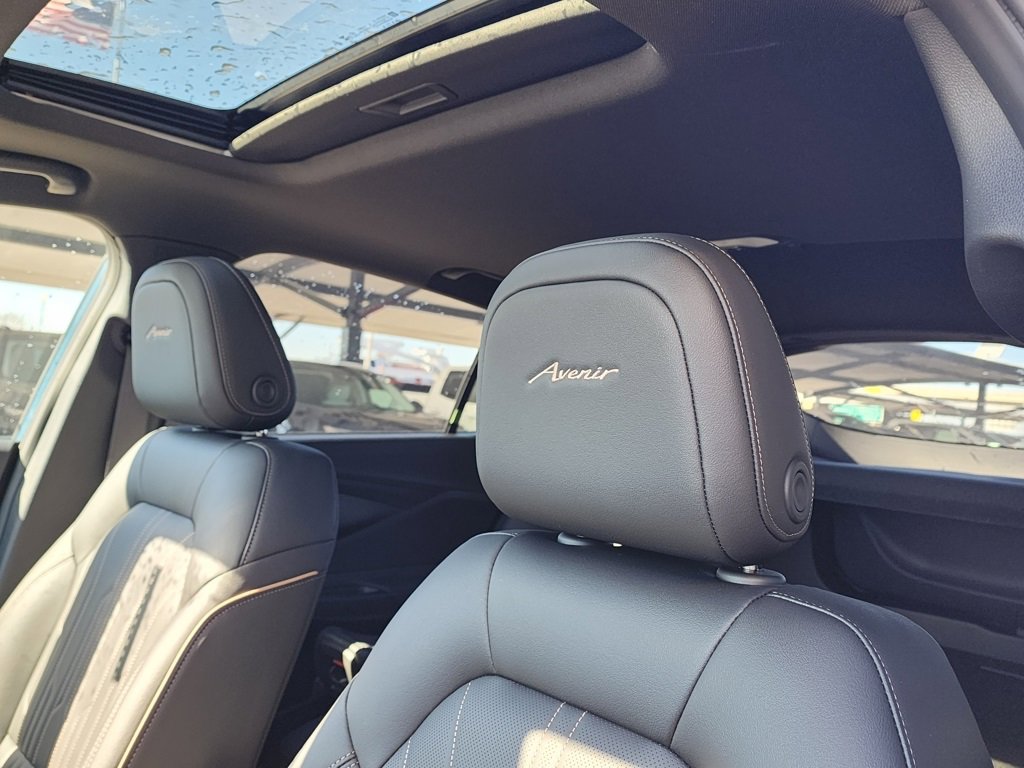 New 2026 Buick Envista Avenir image 16