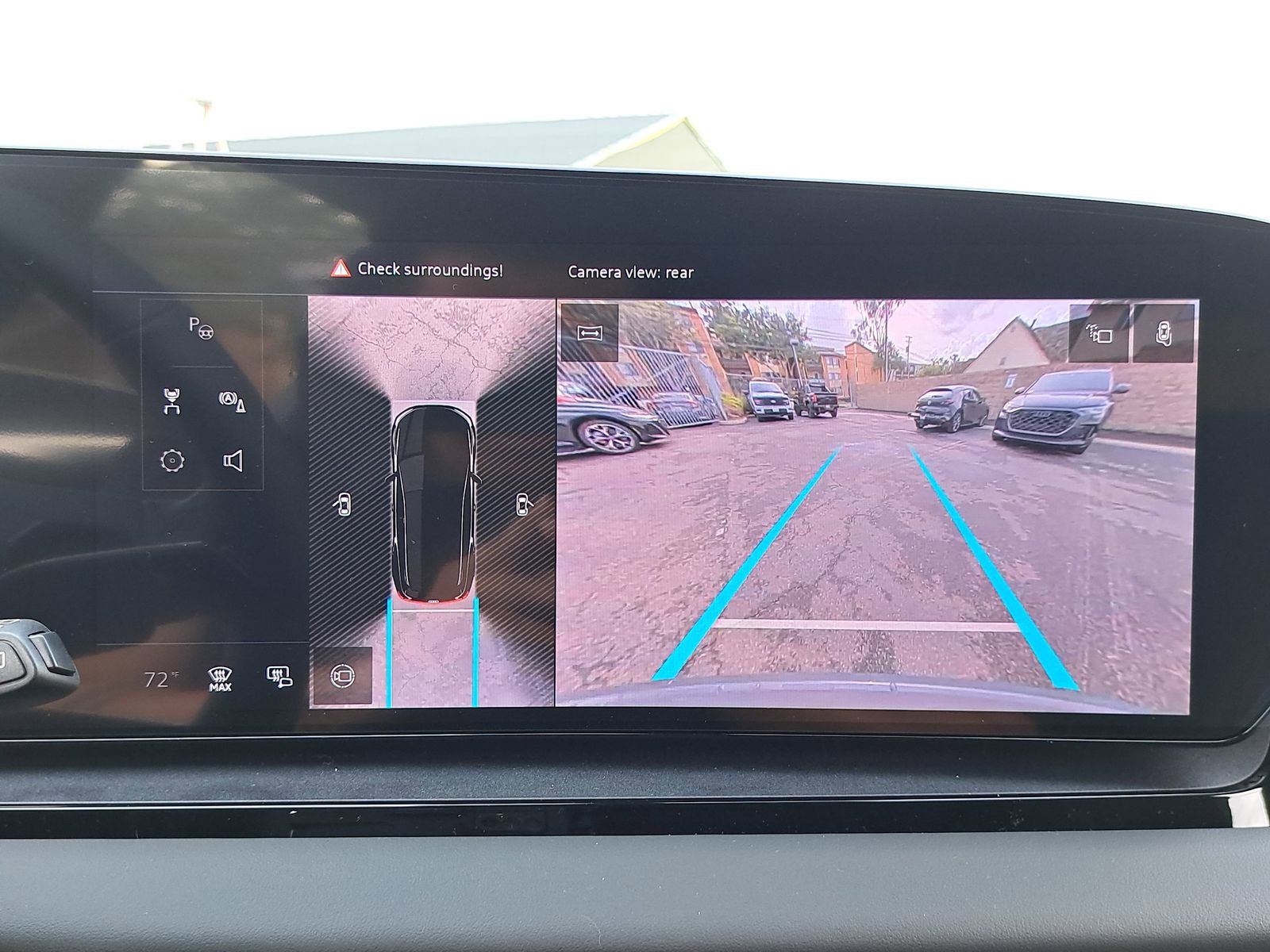 New 2025 Audi Q6 e-tron Premium image 25