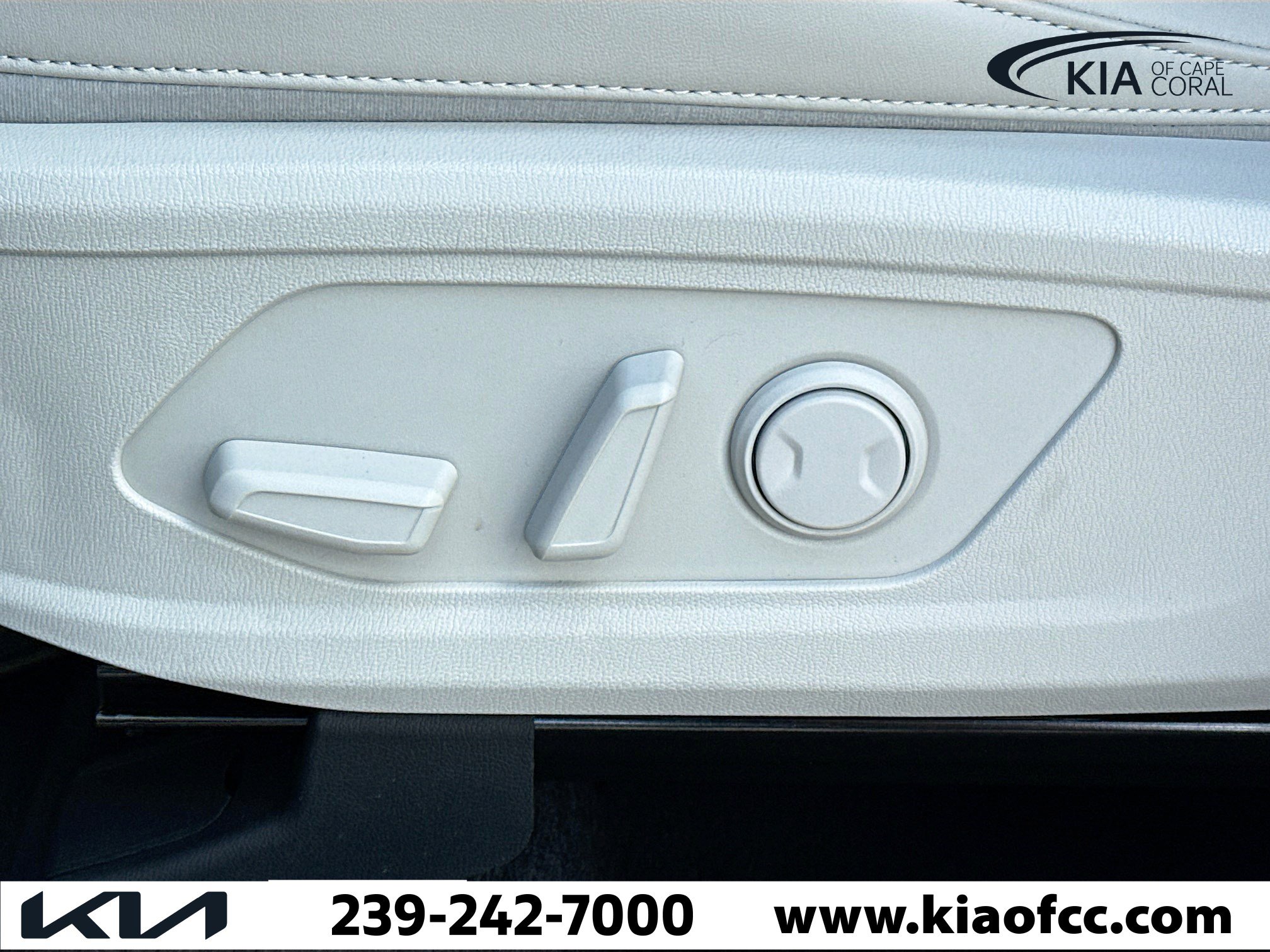 New 2026 Kia Sorento S image 24