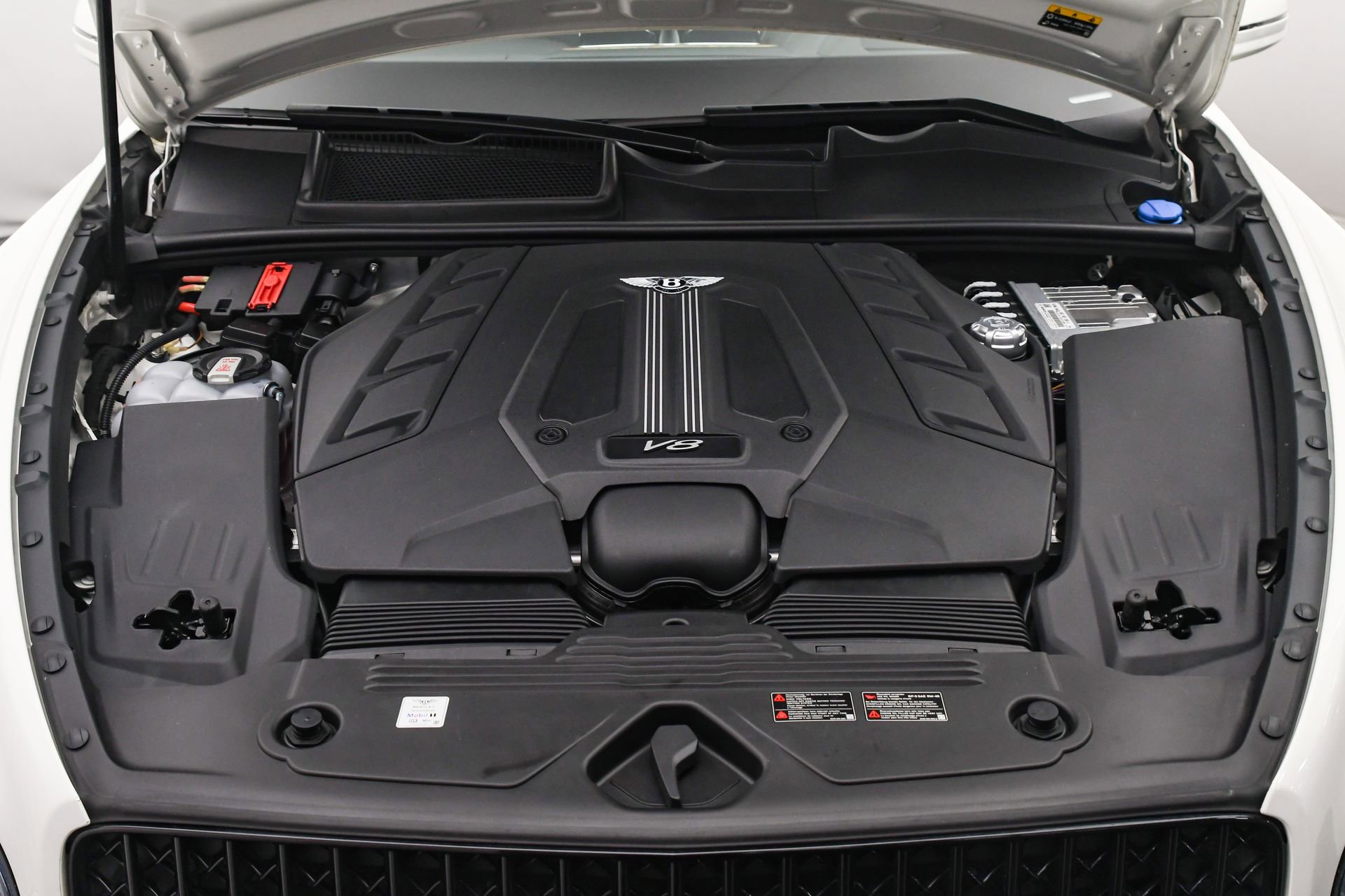 Used 2023 Bentley Bentayga Extended Wheelbase image 31