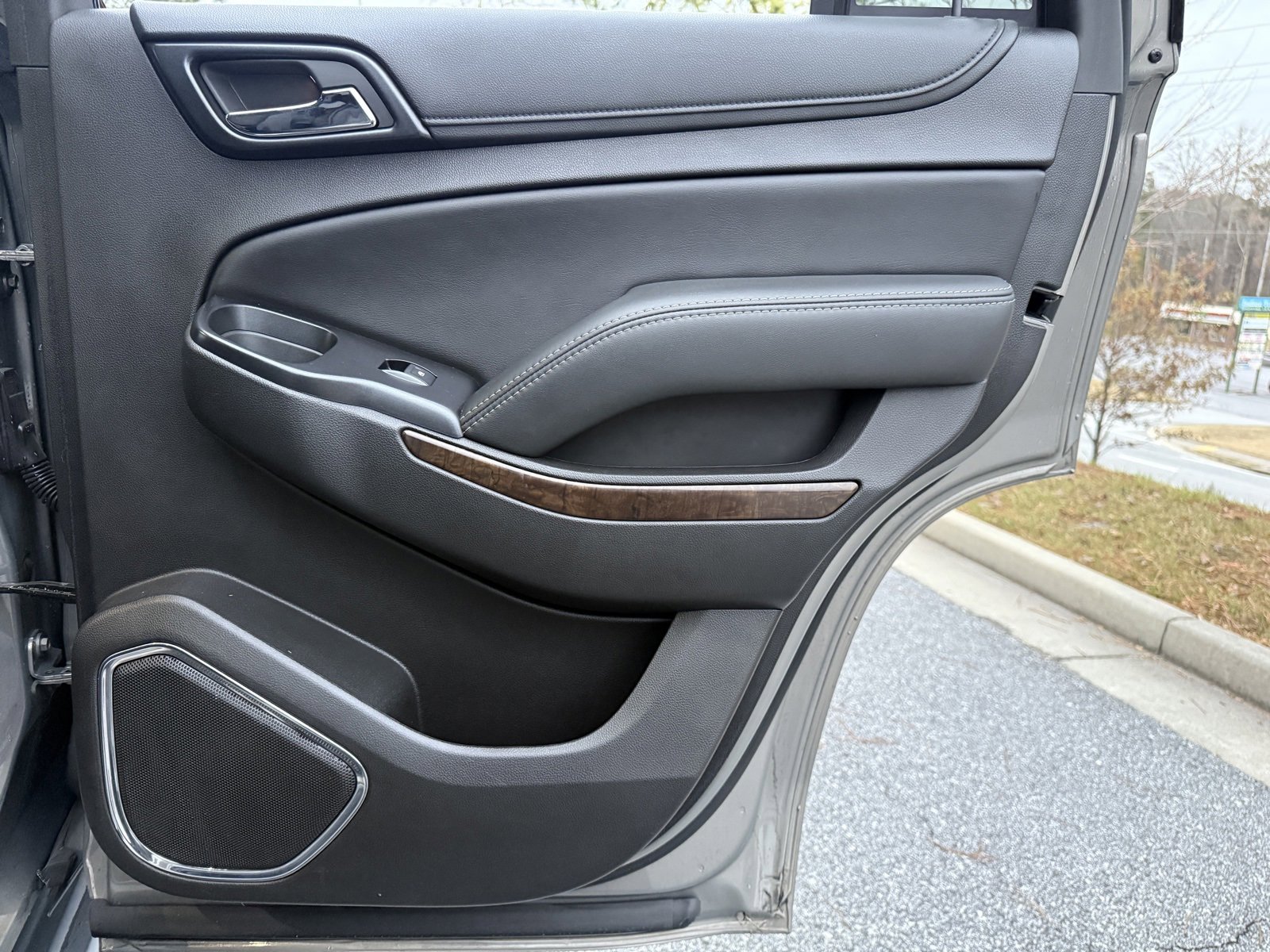 Used 2018 Chevrolet Tahoe LS w/ All-Season Package image 44