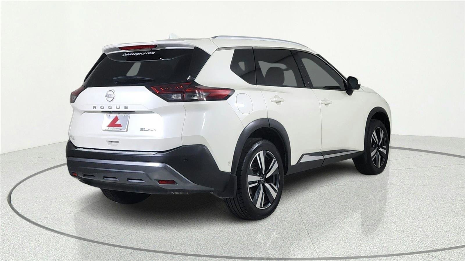 Used 2023 Nissan Rogue SL w/ SL Premium Package AWD/4WD image 5