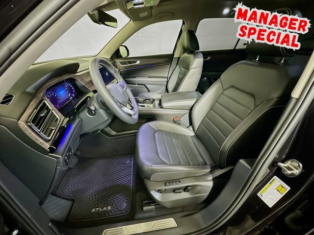 Used 2024 Volkswagen Atlas SEL image 12