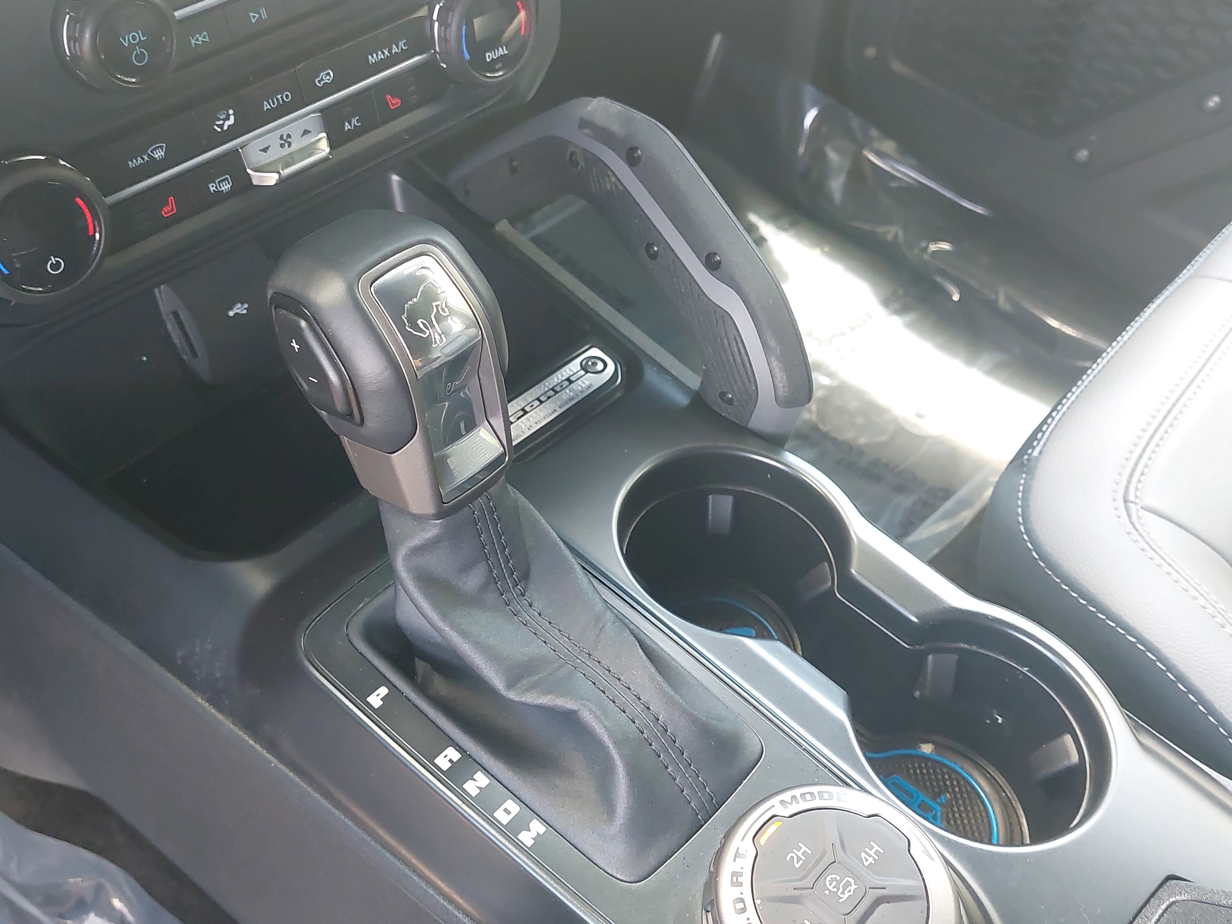 Used 2024 Ford Bronco Outer Banks AWD/4WD image 25