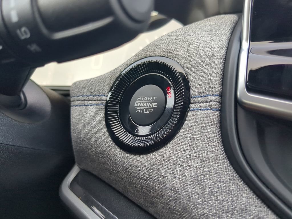 New 2025 Jeep Compass Latitude w/ Convenience Group image 11