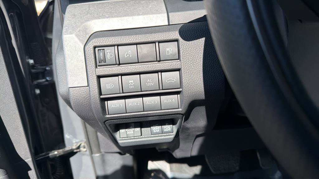 Used 2025 Toyota Tacoma Trailhunter w/ Tow Tech Package image 18