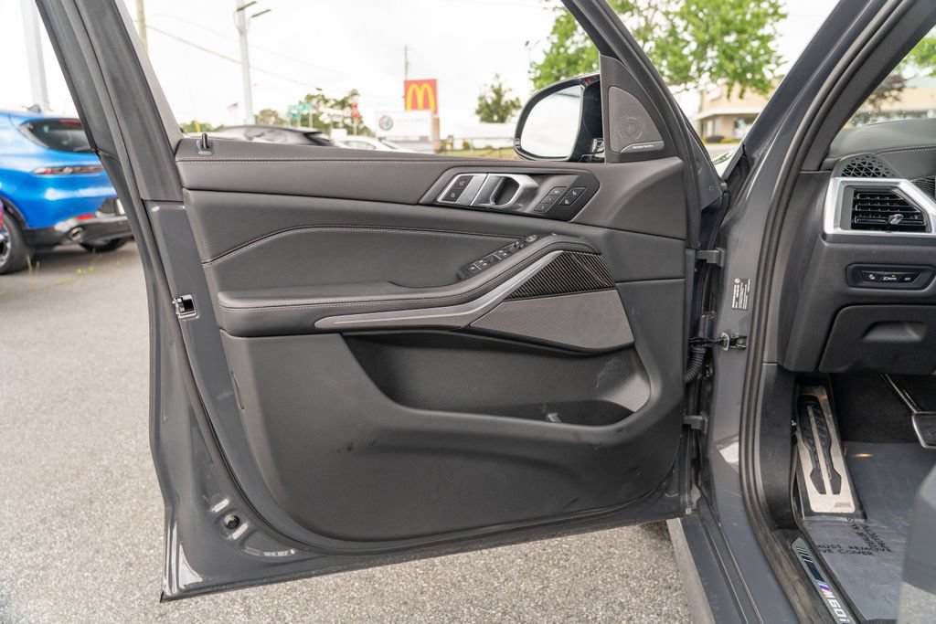 Used 2025 BMW X5 M60i AWD/4WD image 12