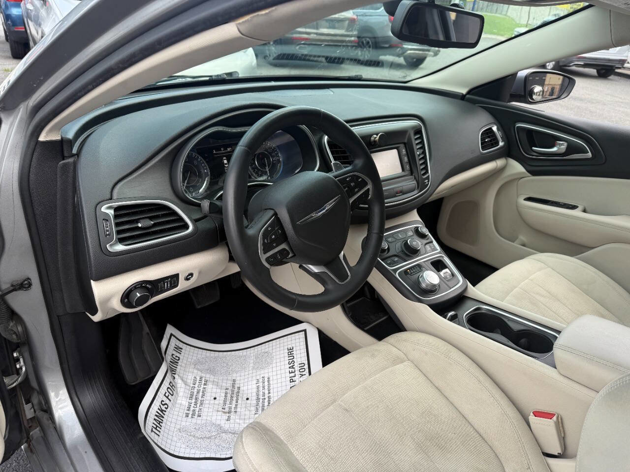 Used 2015 Chrysler 200 Limited w/ Convenience Group image 11