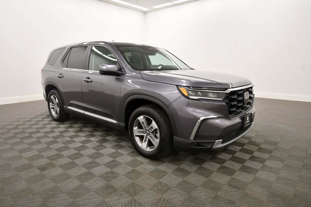 Certified 2025 Honda Pilot EX-L image 10