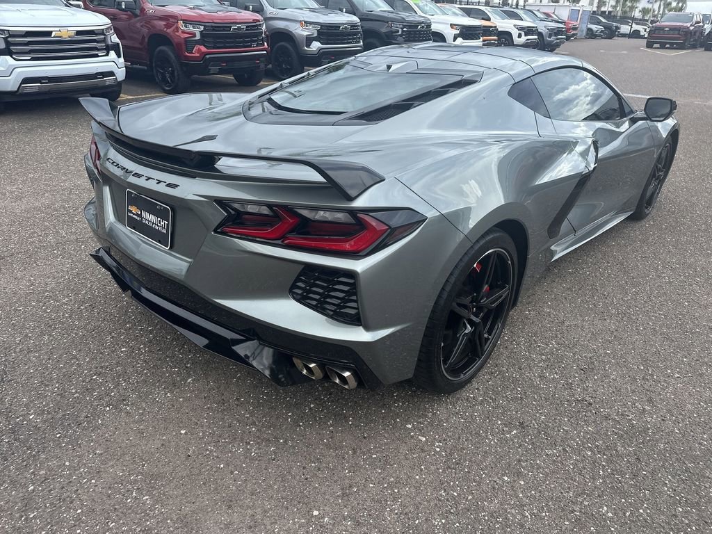 Used 2022 Chevrolet Corvette Stingray Preferred Cpe w/ Z51 Performance Package RWD image 16