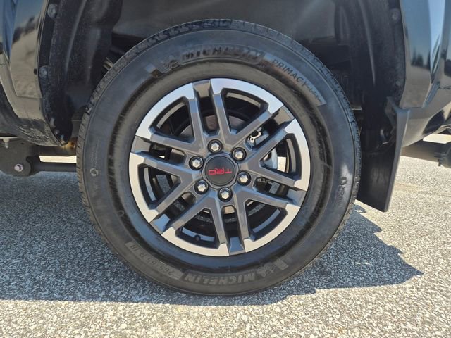 Used 2024 Toyota Tacoma TRD Sport AWD/4WD image 9