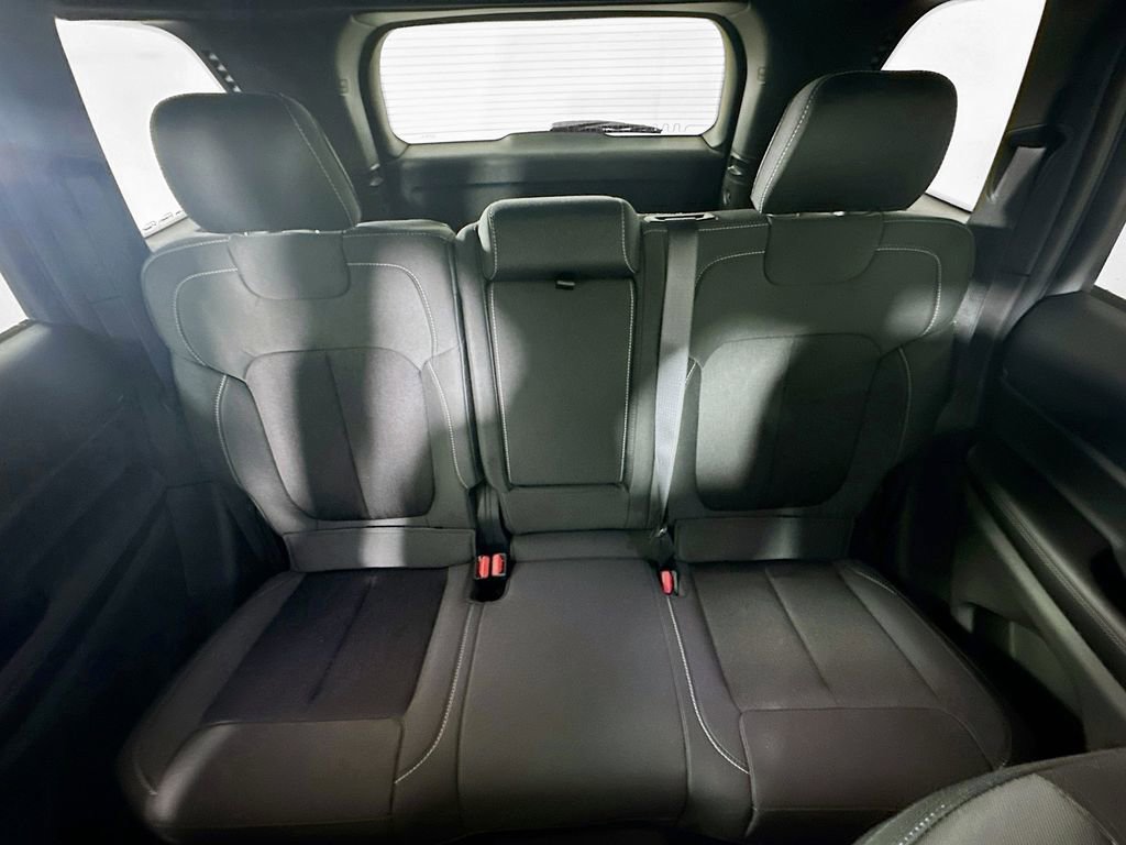 New 2025 Jeep Grand Cherokee Laredo X AWD/4WD image 10