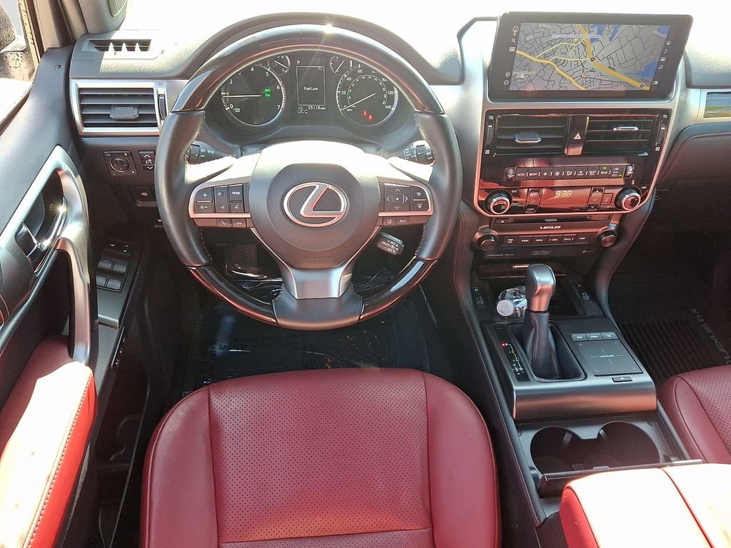 Used 2023 Lexus GX 460 Luxury w/ Sport Design Package AWD/4WD image 12