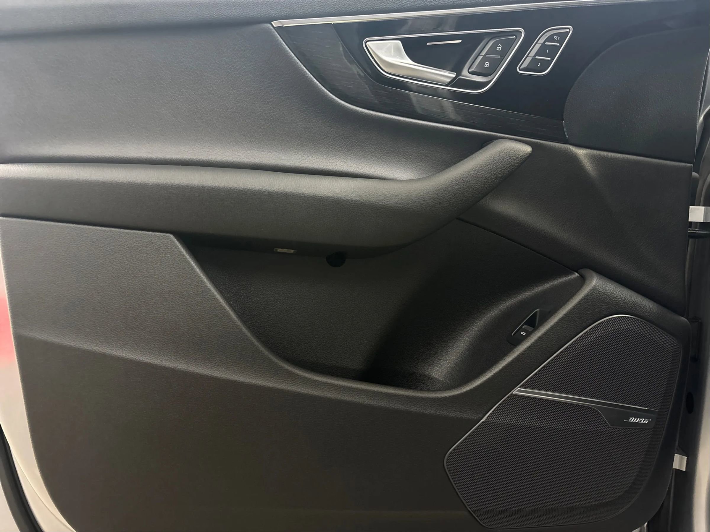 Used 2017 Audi Q7 3.0T Premium Plus w/ Premium Plus Package image 26