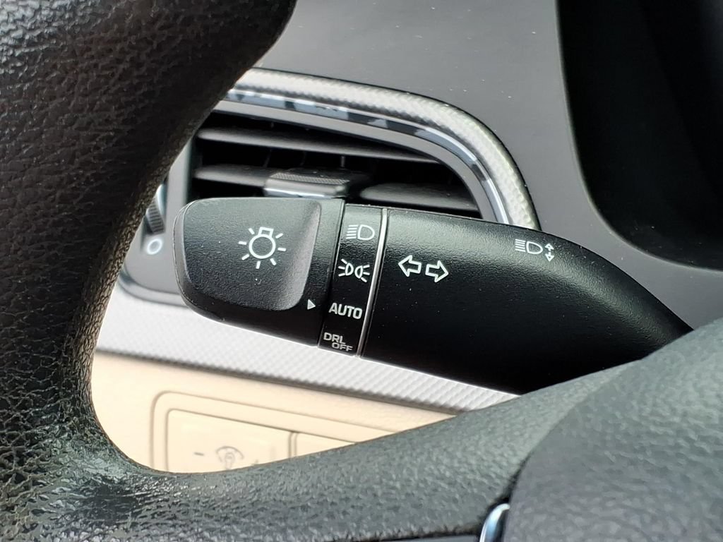 Used 2016 Hyundai Sonata SE FWD image 16
