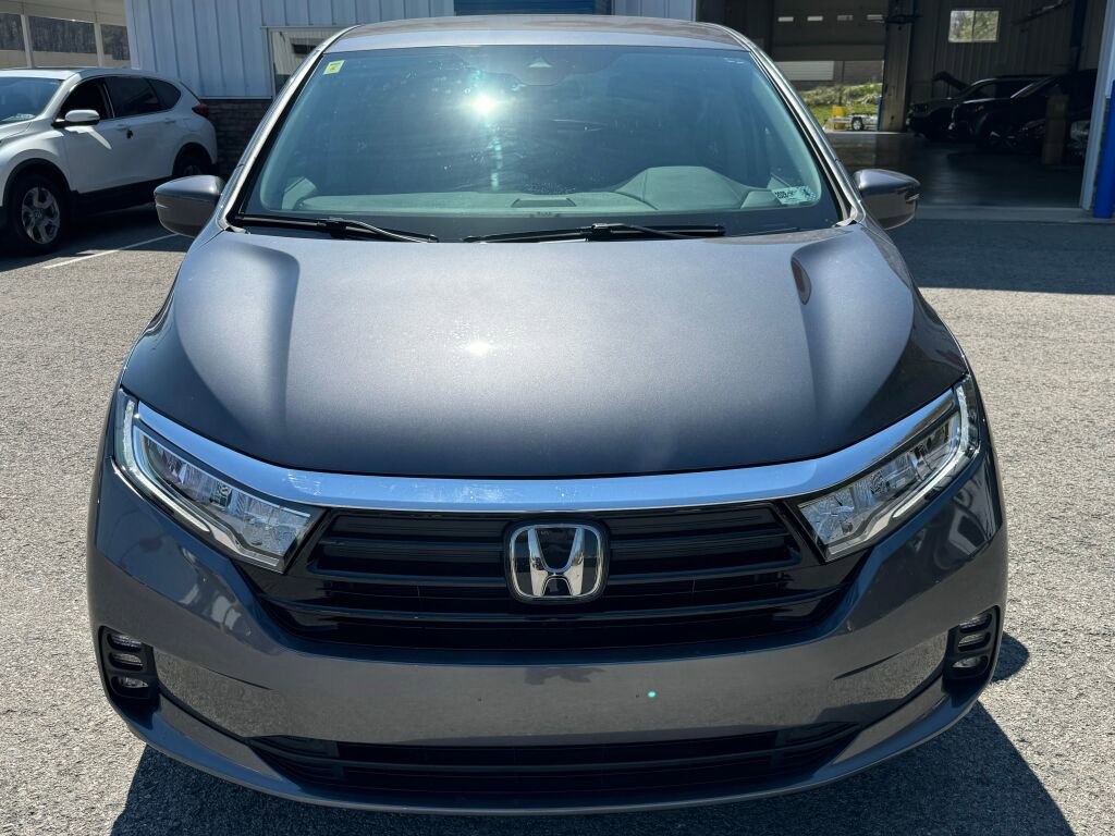 Used 2023 Honda Odyssey EX image 2