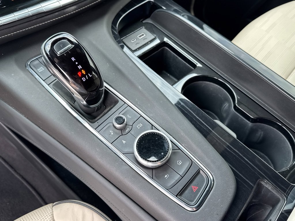 Used 2024 Cadillac Escalade Sport w/ LPO, ONYX Package AWD/4WD image 15