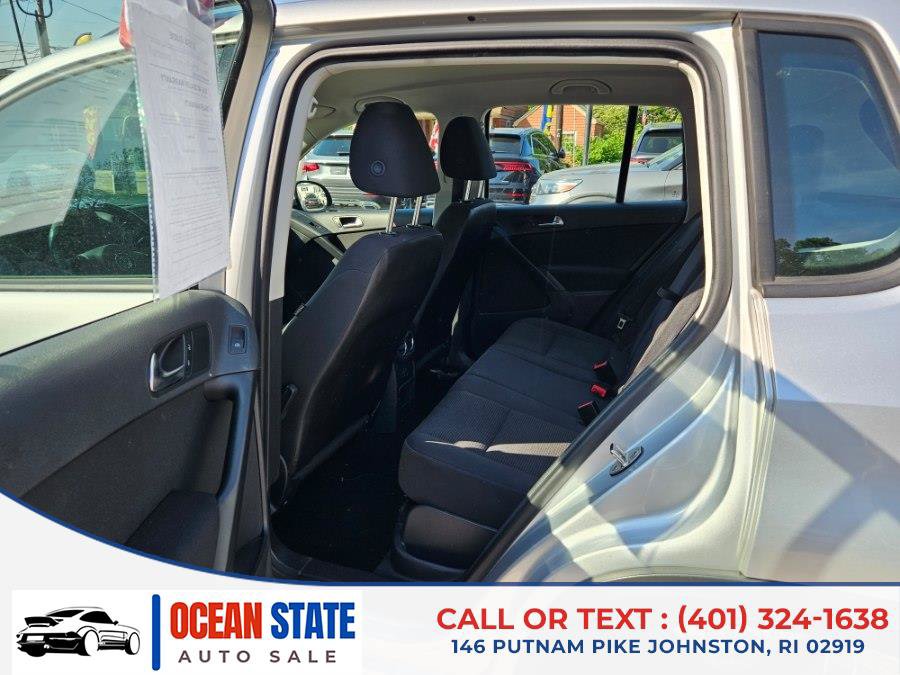 Used 2018 Volkswagen Tiguan Limited w/ Premium Package AWD/4WD image 11