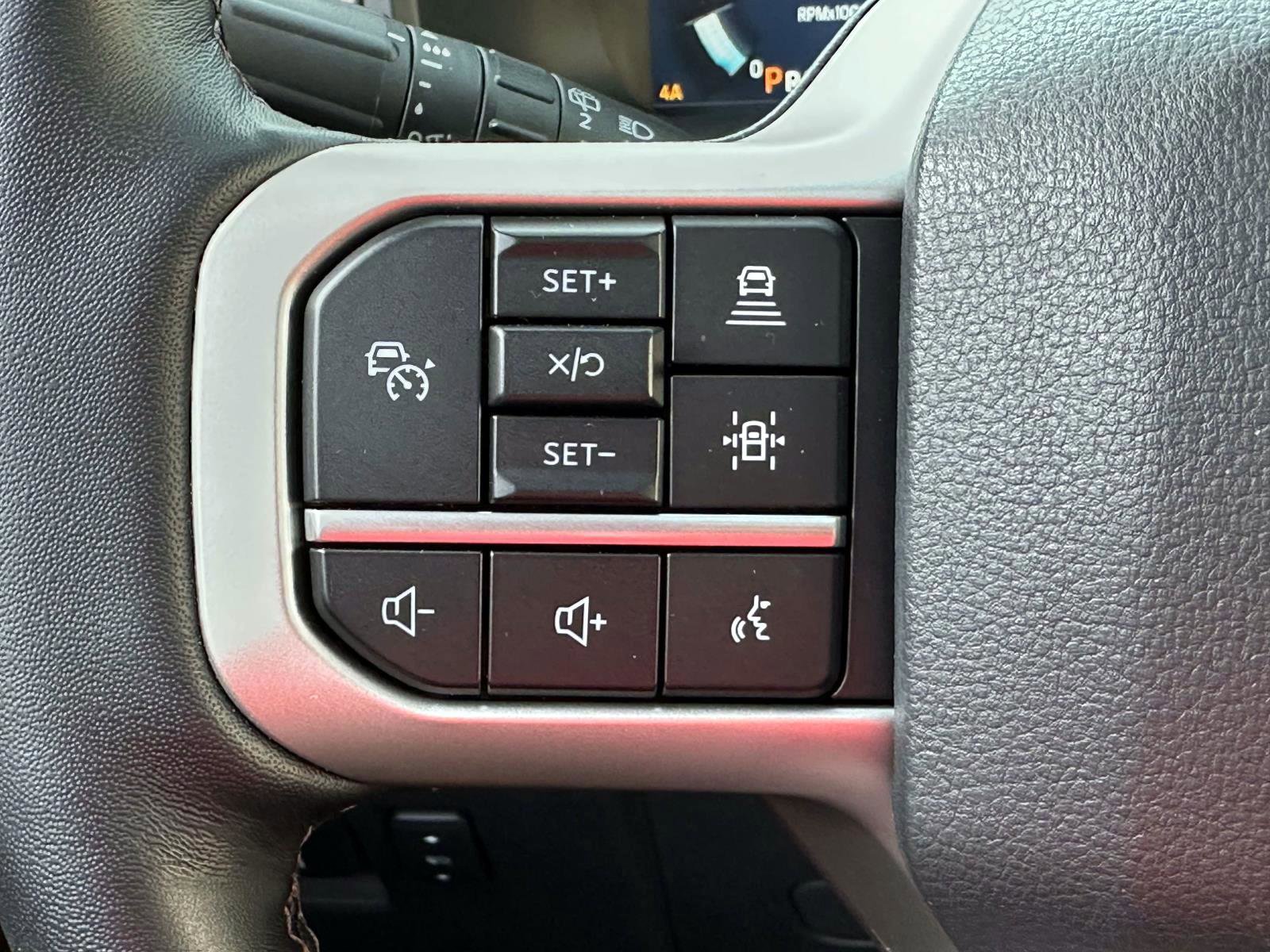 Used 2024 Ford Expedition Limited image 21