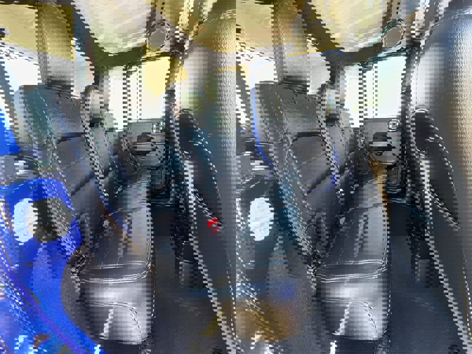 Used 2020 Jeep Wrangler Unlimited Sahara image 21