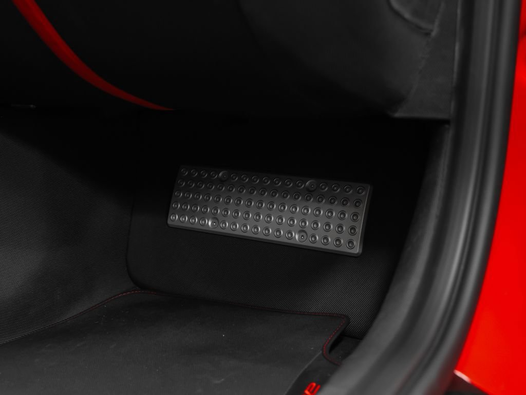 Certified 2023 Ferrari 812 Competizione RWD image 34