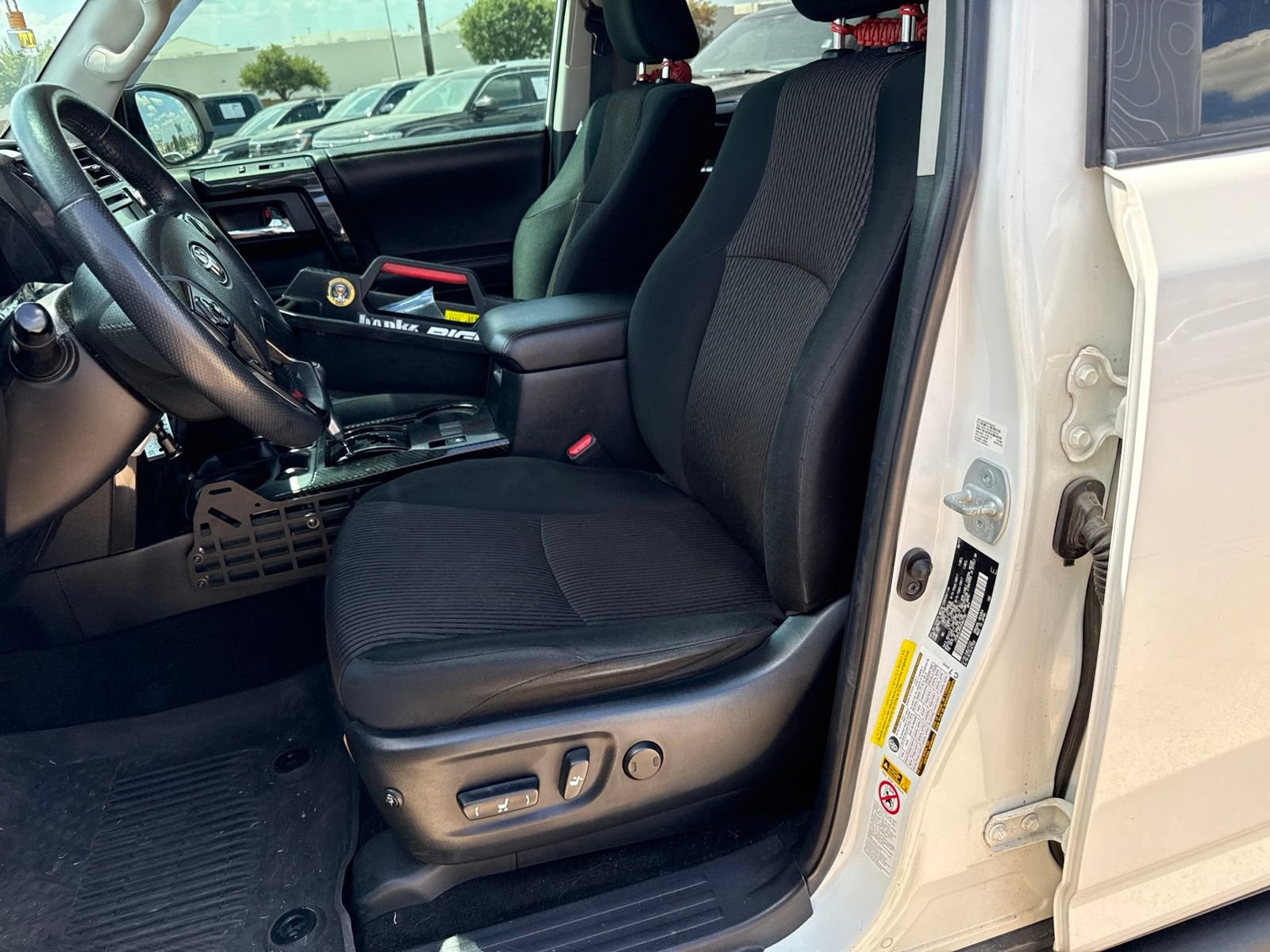 Used 2017 Toyota 4Runner TRD Off-Road AWD/4WD image 12