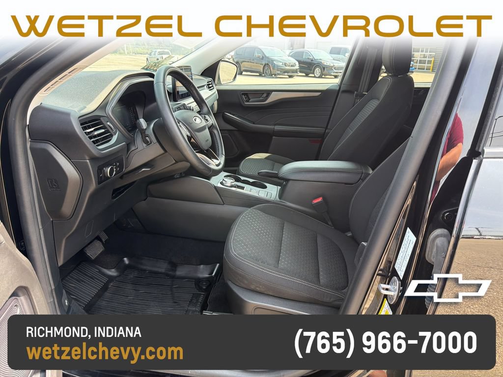 Used 2023 Ford Escape Active AWD/4WD image 12