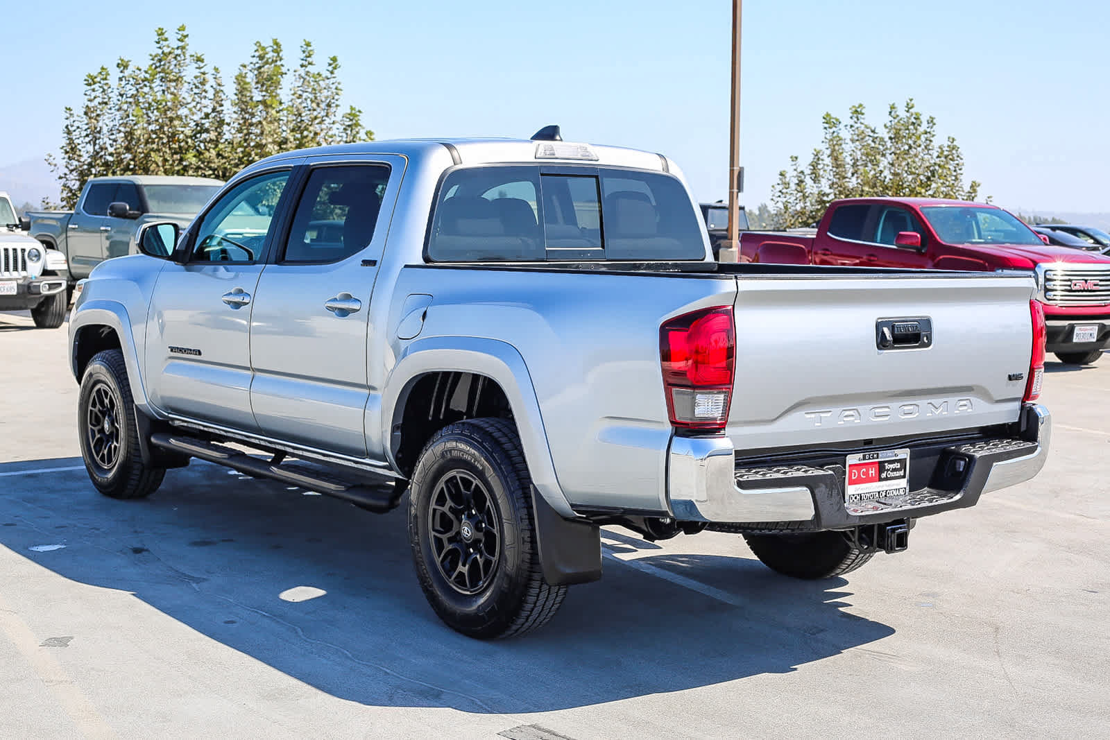 Used 2022 Toyota Tacoma SR5 RWD image 7