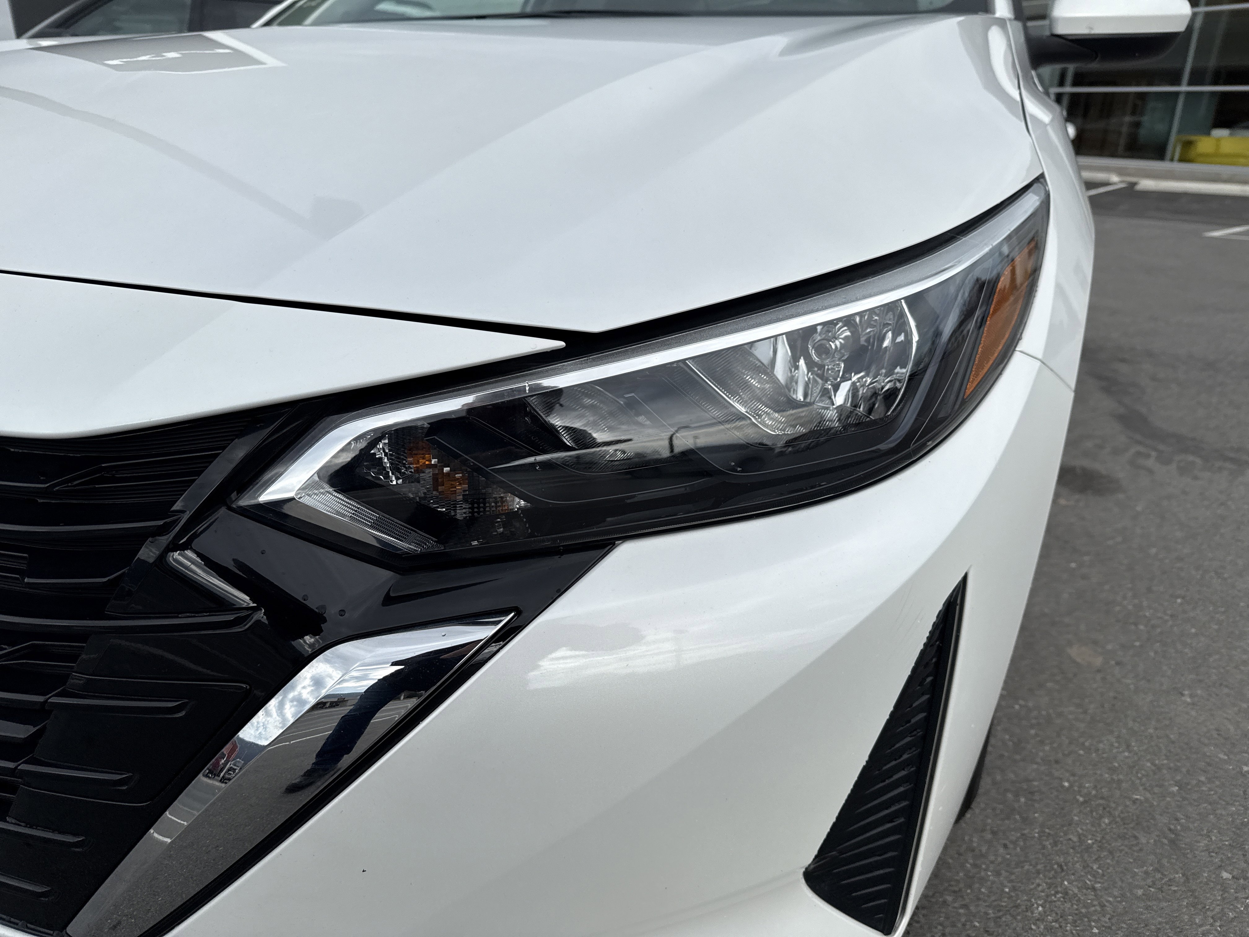 Used 2024 Nissan Sentra SV FWD image 10