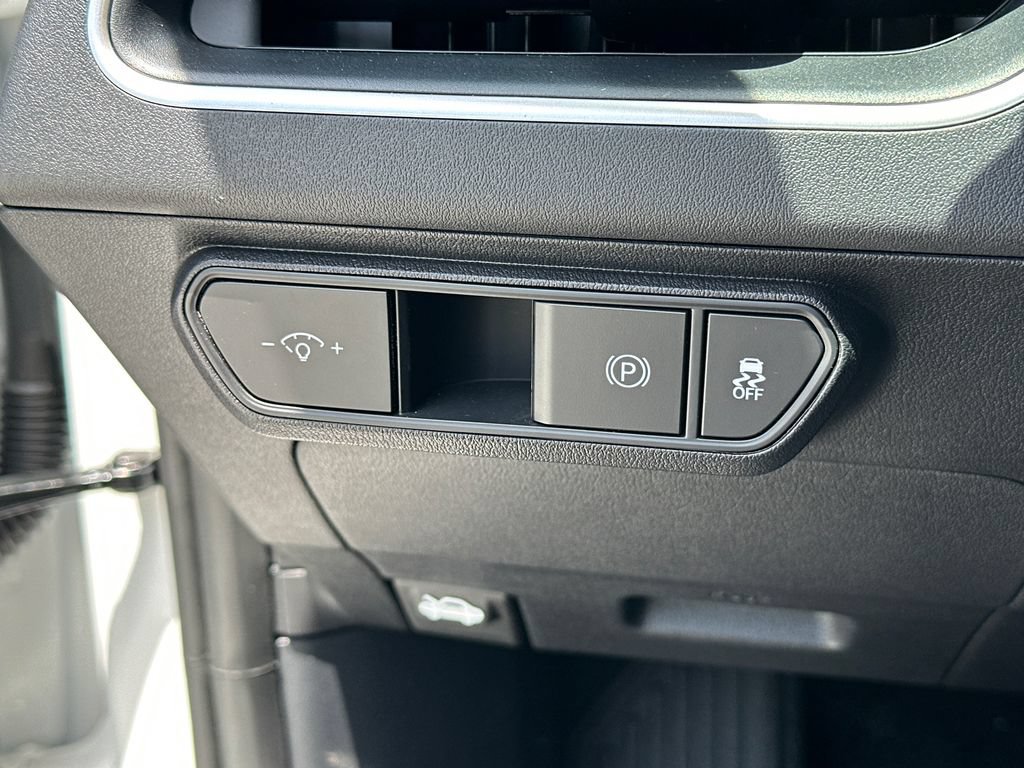 New 2026 Kia K4 FWD image 17