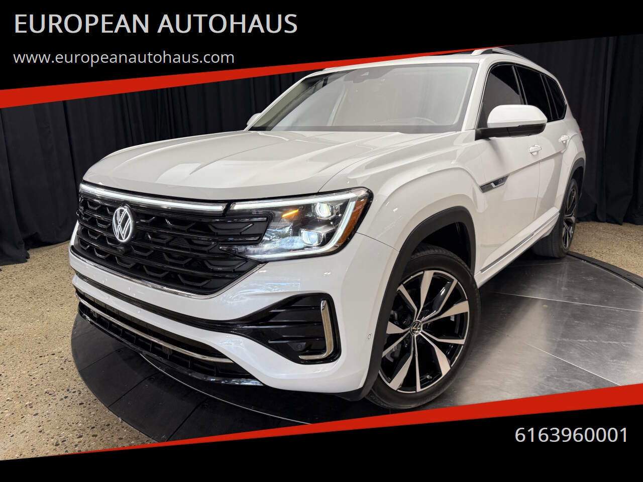 Used 2024 Volkswagen Atlas SEL Premium R-Line image 1
