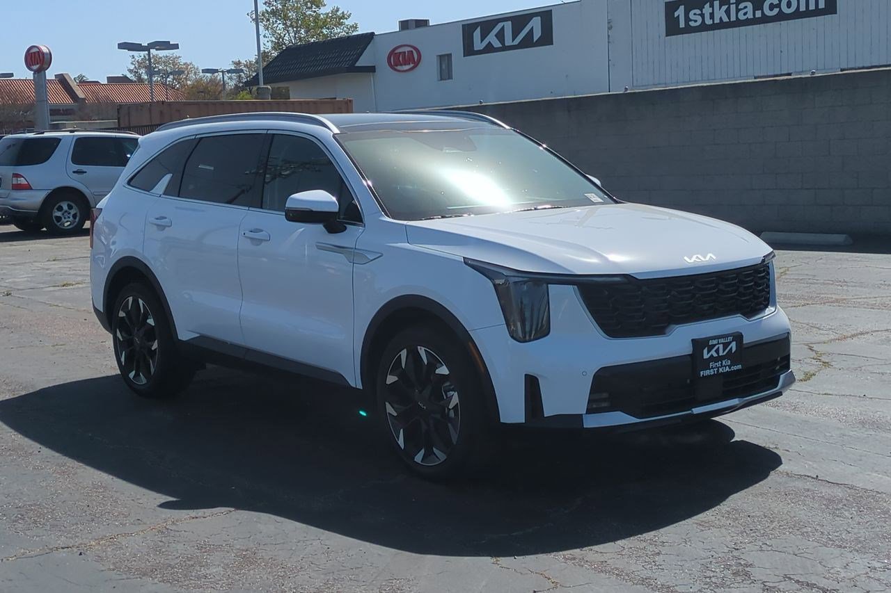 New 2026 Kia Sorento EX FWD image 3
